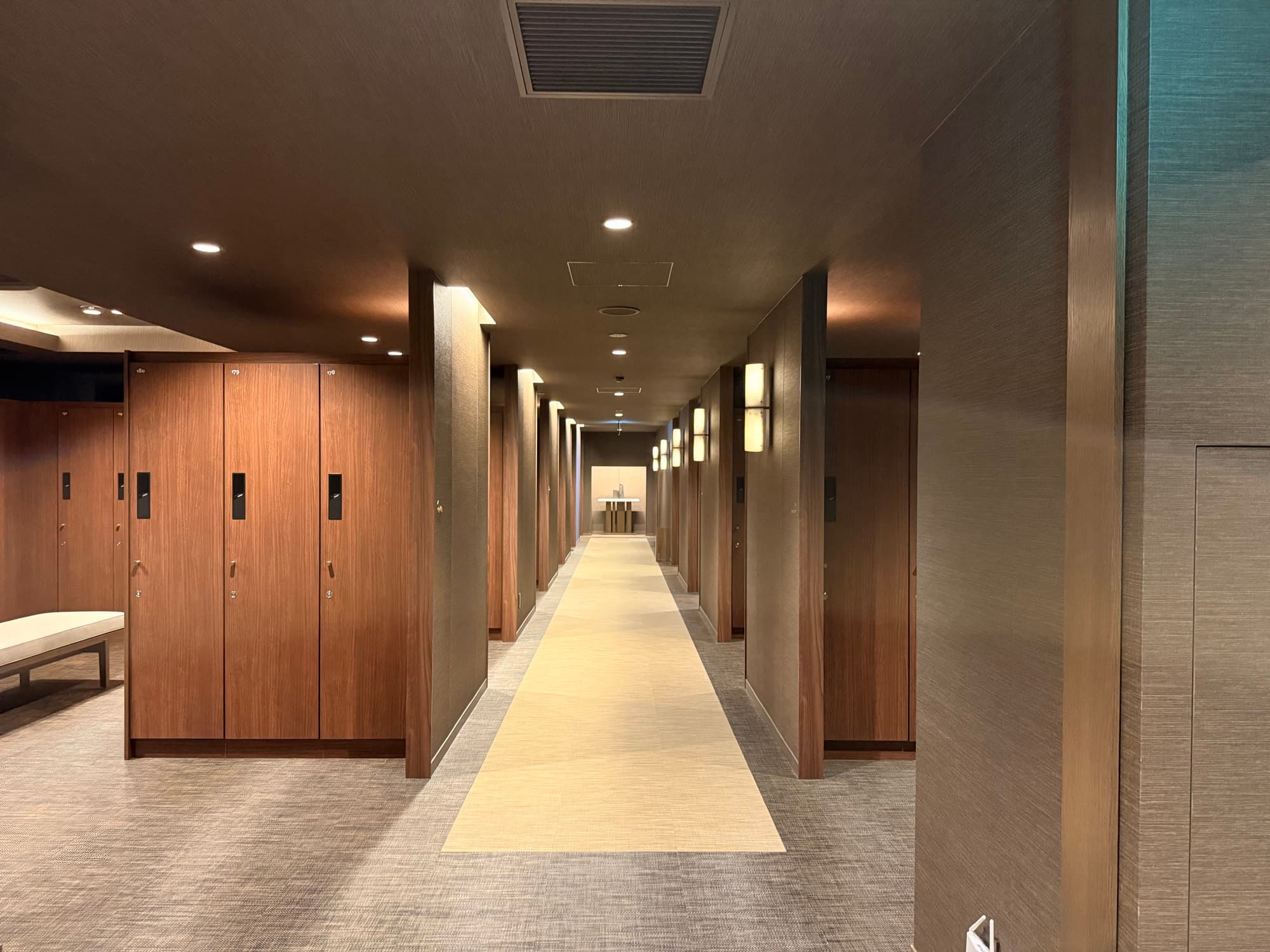 The long corridor leading to the lockers